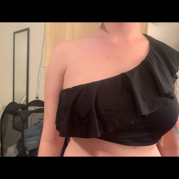 NWT Bikini tip - Picture 3 of 3